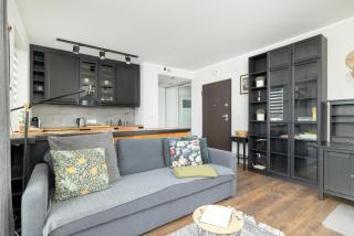 Przytulny i Nowoczesny Apartament z miejscem parkingowym w Katowicach by Noclegi Renters - Kattowitz - 1