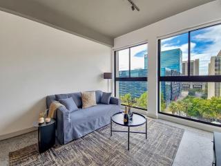 Stylish, secure & modern work from home base - Cidade Do Cabo - 5