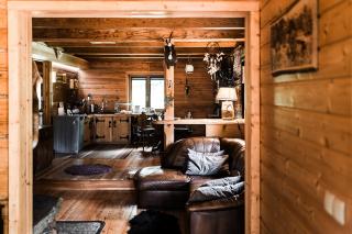 Myśliwska chata na skraju lasu - 2