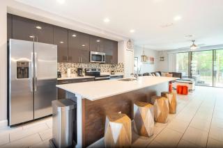 Stylish & Private Jacuzzi, Near Disney 4730 - 3
