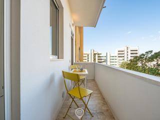 Modern Mameli Apartment - 4