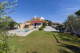 Villa mit Garten, Pool sowie weitereren Freizeitmöglichkeiten für die ganze Familie - Pomer - 9
