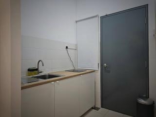 HM Residence III 3km to Setia City Convention - 3