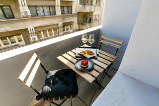 Heart of the City - Cozy Apartments in Prime Location - 9