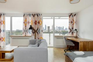 Stylish Studios located near PGE Narodowy by Noclegi Renters - 4