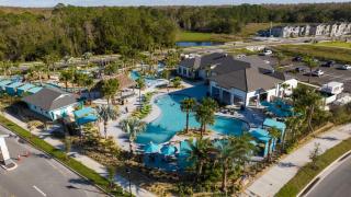 Stylish Home Near Disney Free Waterpark 4407 - 8