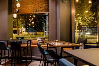 Motel One Wiesbaden - Wiesbaden - 7