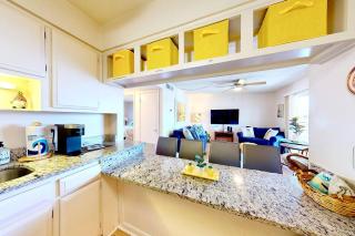 Just Cocoa Beachy - Cozy beachside condo with pool and beach access - 6