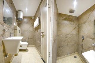 FabHotel Luxury Inn Near Adarsh Nagar Metro - 2