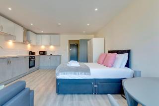 Spacious Comfortable and Modern Studio Unit Pass The Keys - Cambridge - 7