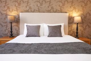 Sun Hotel by Greene King Inns - Hitchin - 2
