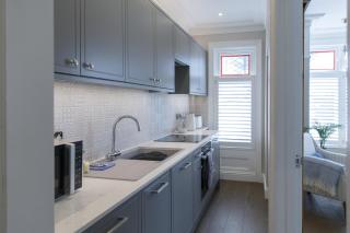 Grove Apartment with Free on street Parking - Worthing - 6