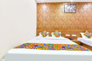 FabHotel Raghumani Palace - 3