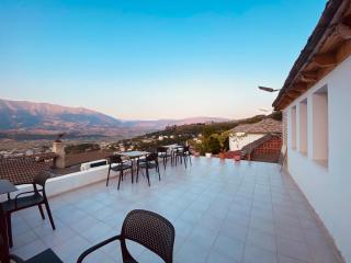 Guesthouse Vila ERI - Gjirokastra - 2