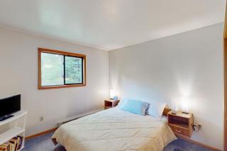 Chestnut Hill Hideaway - Lake Ariel - 1