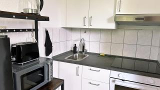 Schönes Studioapartment Uni Nähe, WLAN, 4 Gäste - - 4