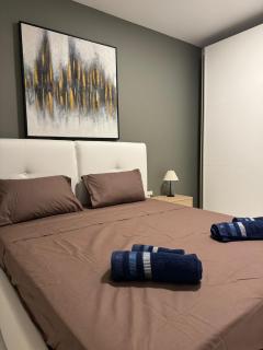 Peaceful 2 bedroom Apartment - 8