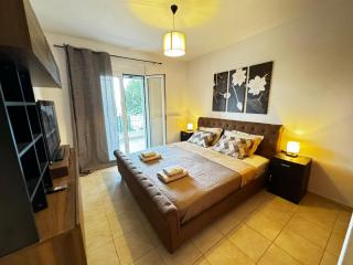 Skiathos Center Stylish New 2 Bd Apt with Balcony - Città di Skiathos - 9