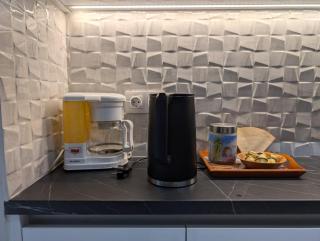 Luxury & Spacious Apartment in Athens - 1