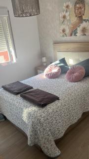 APARTAMENTO EN PRIMERA LÍNEA DE PLAYA - Salobreña - 2