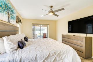 3 Mi to Beach Gem with Pool in Cape Coral! - Cape Coral - 1