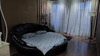 Cosy Apartment In the City Centre - Tbilisi - 1