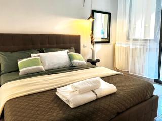 Elegant Apartment with Balcony, Free Parking, & WiFi - Perugia - 1