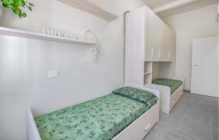 Gorgeous Apartment In Lido Di Camaiore - Lido di Camaiore - 3