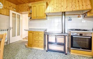 3 Bedroom Pet Friendly Apartment In Ne - Ne - 1