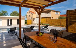 3 Bedroom Stunning Home In Benkovac - Benkovac - 9