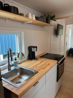 The Big Bend Tiny Home - Perry - 5