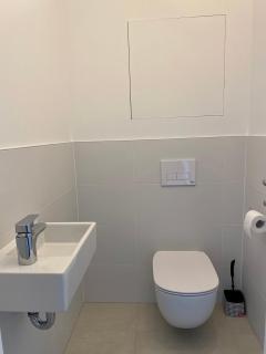 Luxury apartment in skyscraper with parking - Bratislava - 1