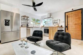 Aviator's Suite - Lakeway - 0