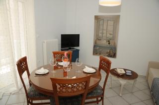 Local in Nafpaktos ꟾ next to the beach - Nafpaktos - 1