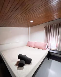 Cozy Loft Near the Airport & Beach-Unit I - 6