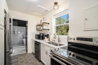 Center Suite A - 2