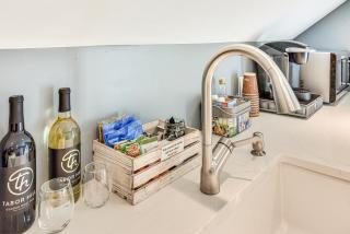 Benton Harbor Apt with Balcony and Shared Fire Pit - Benton Harbor - 2