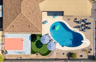 Basketball Court Heated Pool Mini Golf & More - Glendale - 0