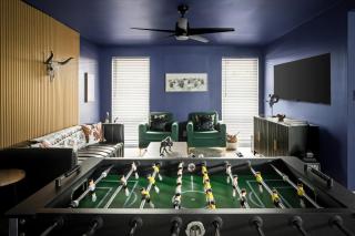 Basketball Court Heated Pool Mini Golf & More - Glendale - 1