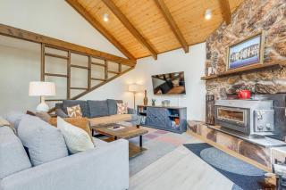 4 Mi to Angel Fire Resort Retreat with Hot Tub - 7