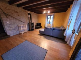 Les Jyrondelles Prisse Family House - Prissé - 7