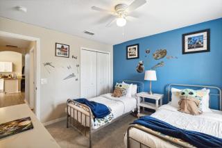 5-3 Pool Home Located In Reserve At Town Center Community! - 1