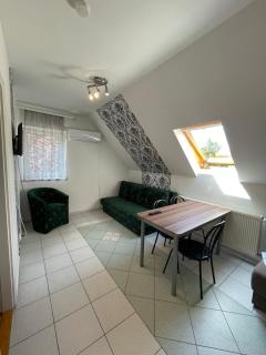 Zámor 10 Apartmant - Keszthely - 1