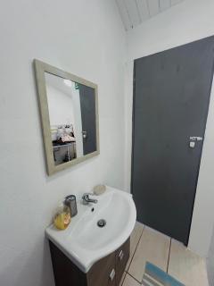 Tolos Budget Rooms Loggos - Longos - 1
