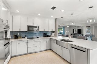 Casa Di Amici - Canal & Pool Home close to AMI! - Bradenton - 5