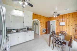 Eufaula Getaway with Patio, Walk to Beach and Marina! - Eufaula - 4