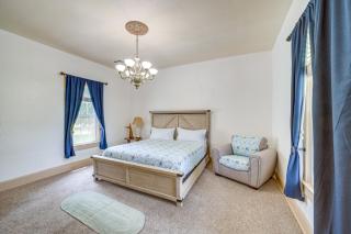 Eufaula Getaway with Patio, Walk to Beach and Marina! - Eufaula - 2