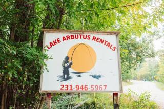 Cozy Cottage on Arbutus Lake - Traverse City - 9