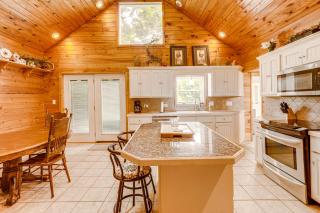 Greers Ferry Home with Fire Pit Near Shiloh Marina! - 1