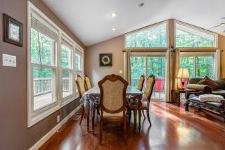 Cozy 3Br Lake Retreat with Backyard & Fire Pit - Mineral - 6